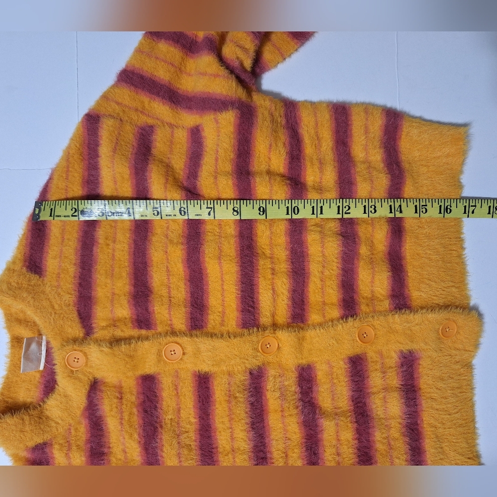 ๐NWT Levi's Orange "Cat" Fuzzy Wuzzy Cardigan Sweater - Picture 12 of 13